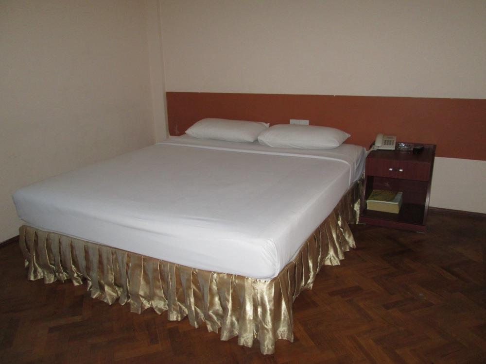 Royal Crown Hotel Yangon Ngoại thất bức ảnh