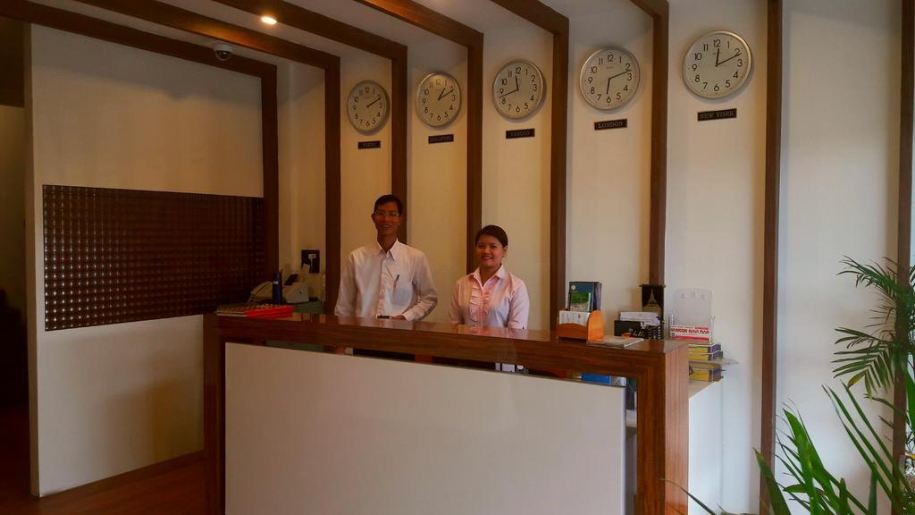 Royal Crown Hotel Yangon Ngoại thất bức ảnh