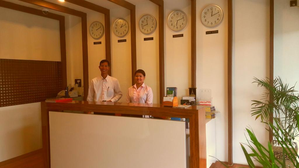 Royal Crown Hotel Yangon Ngoại thất bức ảnh