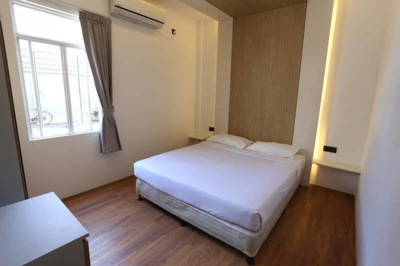 Royal Crown Hotel Yangon Ngoại thất bức ảnh